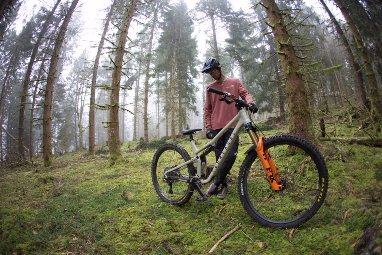 Nueva FOX 36 SL: Puntos clave de la nueva suspensión de FOX