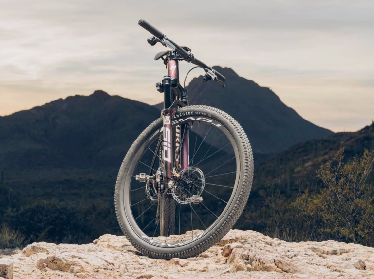 RockShox Flight Attendant revoluciona las salidas en MTB con su nuevo Launch Control: máxima explosividad desde el primer pedalazo