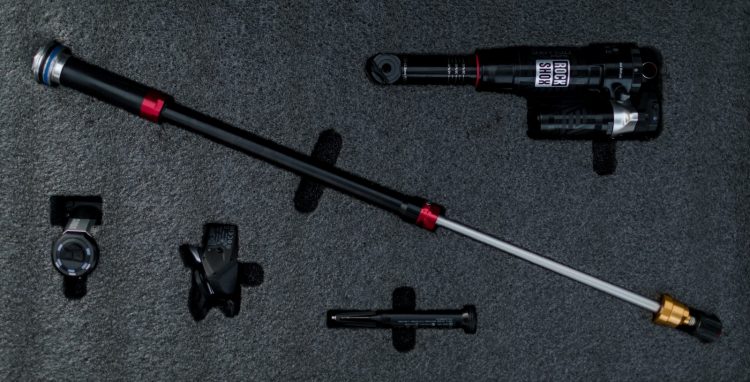 Kit para poder actualizar una RockShox SID normal a Flight Attendant.