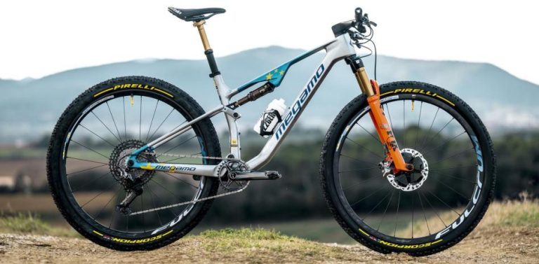 La Megamo Track, la bicicleta del equipo Buff – Megamo 2025